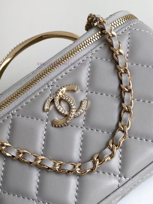 Chanel Bag 24K Limited Edition Diamond Handle Long Box Bag Makeup Slant Cross Bag with Diamo mt64mi0e - Image 6