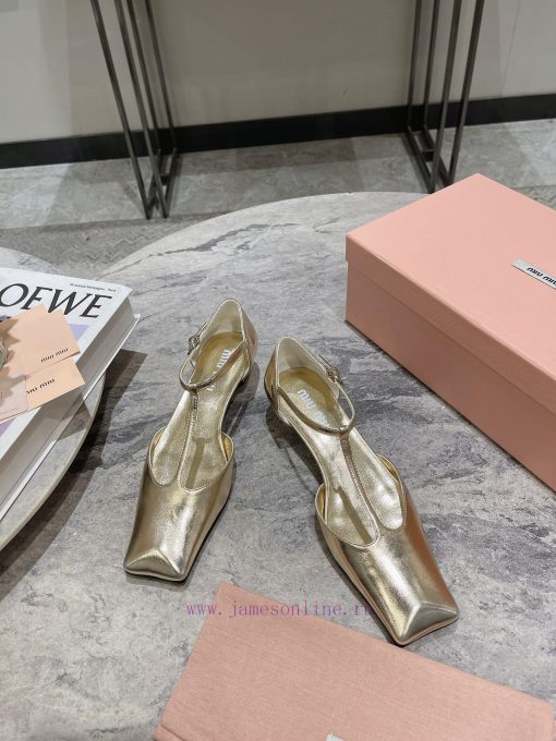 MIU MIU 24 Spring/Summer New Collection Retro Square Head Thick Heel Cool DragSimple yet claxi4chvqg - Image 3