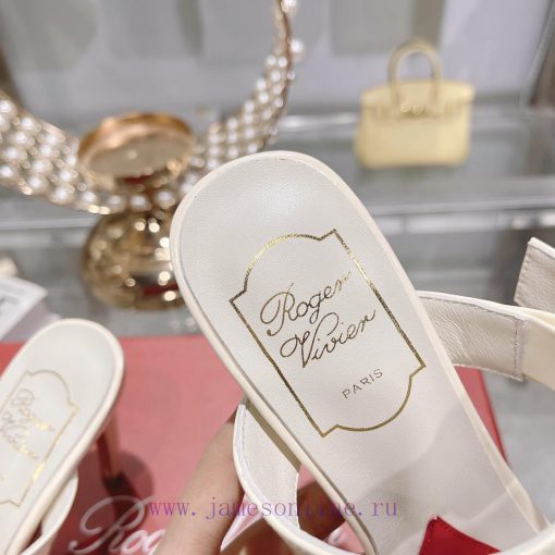 Roger Vivier's new slippers feature a single and double strap design with genuine leather sqxnicsycj - Image 8