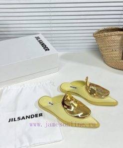 Jil Sander's new spring and summer cat heel pointed single shoes have a strong sense of luxu5o8yx7jo