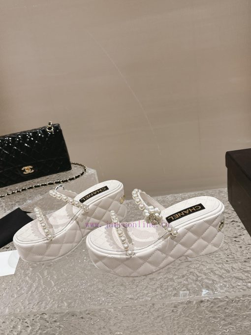 Spot sale𝐂𝐡 * 𝐧𝐞𝐥 24 Top selling itemsAuthentic gradeLeather upperInner sheepskinBottom TPUHeebbzipc - Image 3