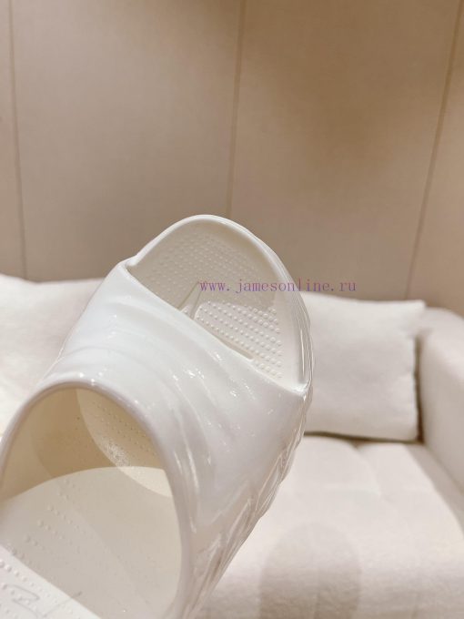 Given * hy Givenchy 23vs Spring/Summer Hot Products Slope Heel Thick Bottom Cool Trawl Red Hytg6vb1o - Image 9