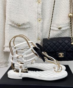 Chanel | Chanel 24P New ProductFlat bow camellia sandalsThe shoe upper is made of imported sbervqyad