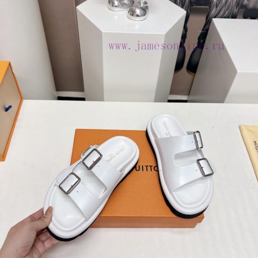 Top tierL * V Donkey 2024vs Summer Latest Wang Fried Sandals SeriesCouple belt buckle cooler2o9aqaaj - Image 5