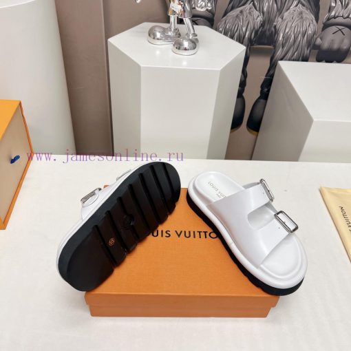 Top tierL * V Donkey 2024vs Summer Latest Wang Fried Sandals SeriesCouple belt buckle cooler2o9aqaaj - Image 10