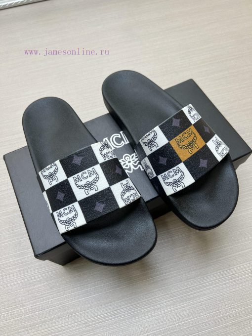 MCM's latest popular fashion slippers, with original 11 mold opening on the official website2pc7gk57 - Image 4