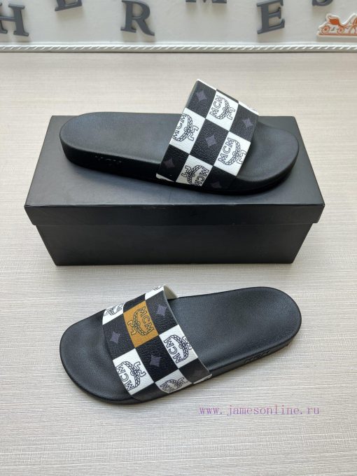 MCM's latest popular fashion slippers, with original 11 mold opening on the official website2pc7gk57 - Image 5
