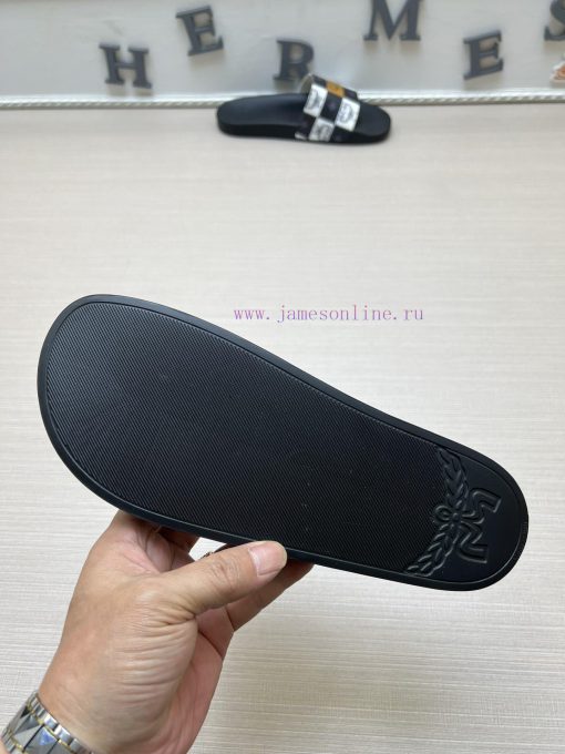 MCM's latest popular fashion slippers, with original 11 mold opening on the official website2pc7gk57 - Image 10