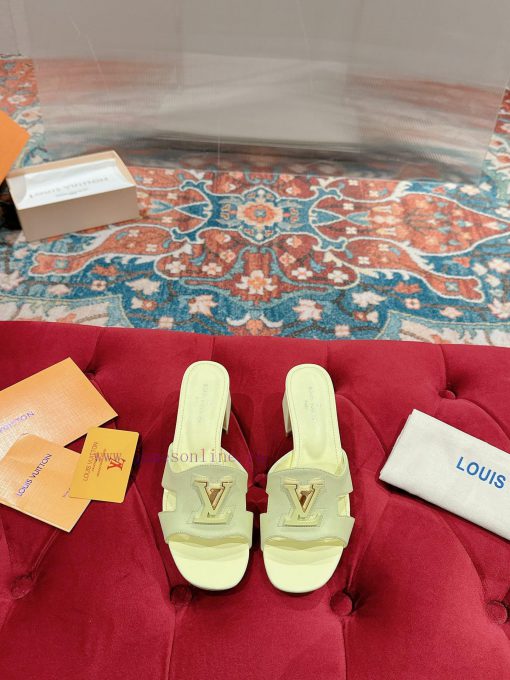 ️  𝒍𝒐𝒔𝒊𝒔𝒗𝒌𝒊𝒕𝒕𝒕 2024SS Spring/Summer Slippers Lv Louis Vuitton Top ️ Last After repeated debubd85cw79