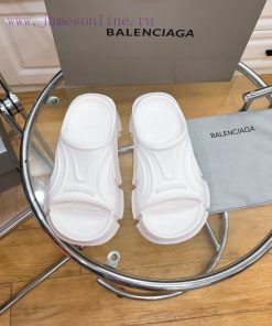 The upgraded version of BALENCIAGA Balenciaga 2024 SS, a popular item, is now available in sf1clibe4