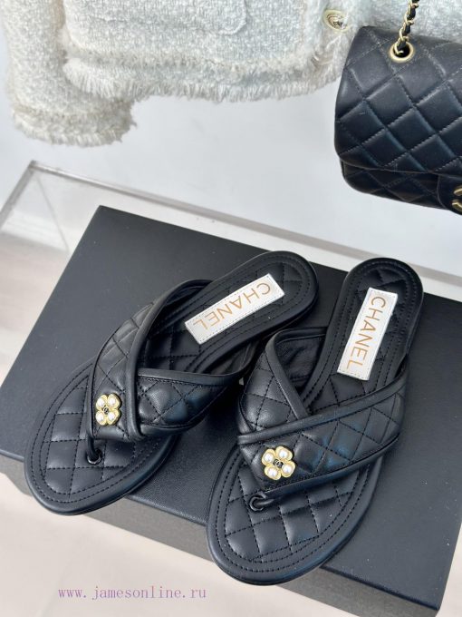 Chanel | 24P Spring/Summer New ProductsDouble C diamond grid clip on flip flopsSummer flip ffkzxvgop - Image 3