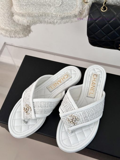 Chanel | 24P Spring/Summer New ProductsDouble C diamond grid clip on flip flopsSummer flip fg6ki6hug - Image 3