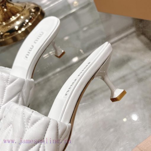 Miu Miu 2024 Spring/Summer New Soft Sheepskin Wrinkled Face Cool Slippers SeriesSweet and sayl5g3yvw - Image 10
