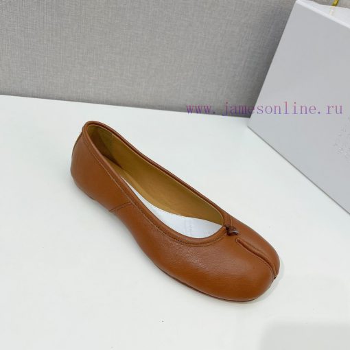 Upgraded version, MaisonMargiela Martin Margiela, a classic split toe single shoe Half a tra4dnydeap - Image 5