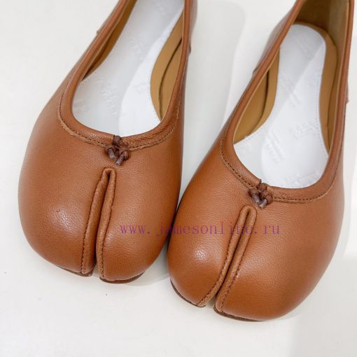 Upgraded version, MaisonMargiela Martin Margiela, a classic split toe single shoe Half a tra4dnydeap - Image 10