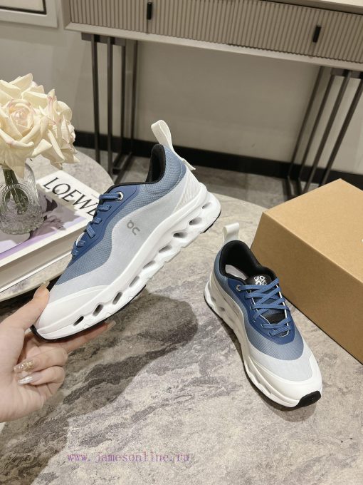 The latest sports shoes come with a full set of packaging, providing 100% comfort and being r4qot812 - Image 5