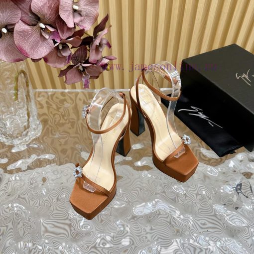 New release of Giuseppe Zanotti 24ss high-heeled shoes with a waterproof platform that truly8j5j83xj - Image 10