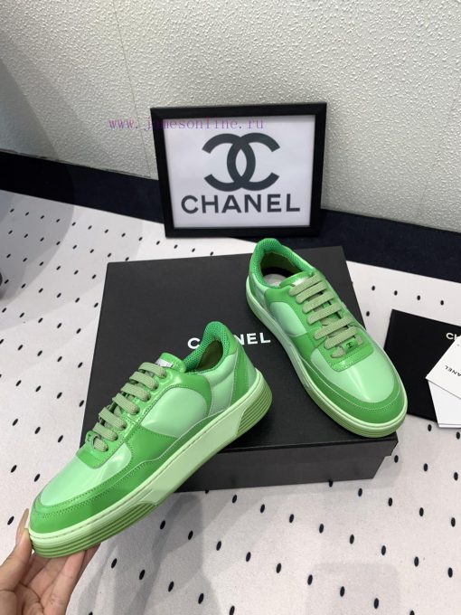 Chanel's new panda sports shoes feature top-notch and ultra complex craftsmanship. The origidiwnfe43 - Image 3