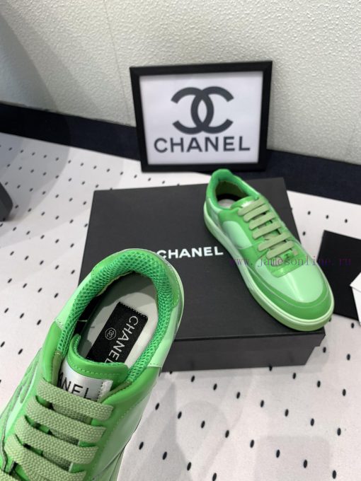 Chanel's new panda sports shoes feature top-notch and ultra complex craftsmanship. The origidiwnfe43 - Image 4