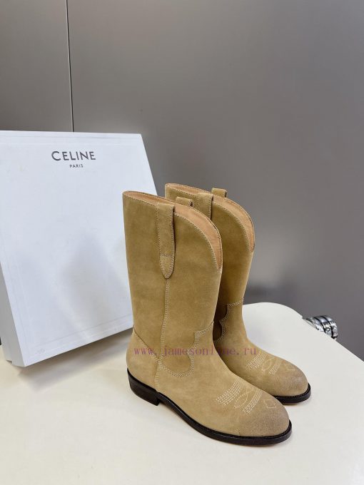 CELINE's latest fashion boots for the runway show are a fashion blogger's favorite item for xqonbs5y - Image 3