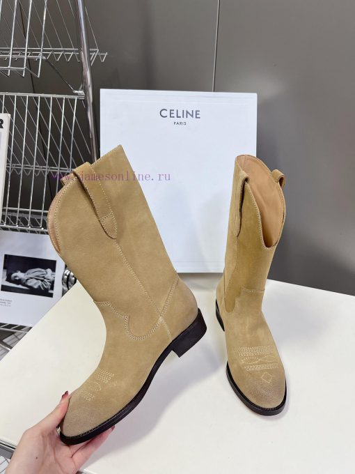 CELINE's latest fashion boots for the runway show are a fashion blogger's favorite item for xqonbs5y - Image 5