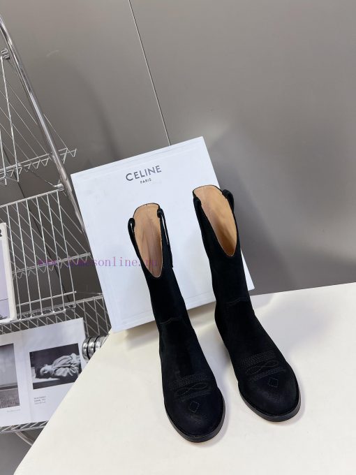 CELINE's latest fashion boots for the runway show are a fashion blogger's favorite item for xpe04y0t - Image 2