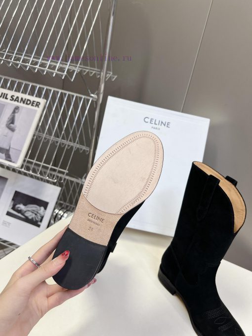 CELINE's latest fashion boots for the runway show are a fashion blogger's favorite item for xpe04y0t - Image 10
