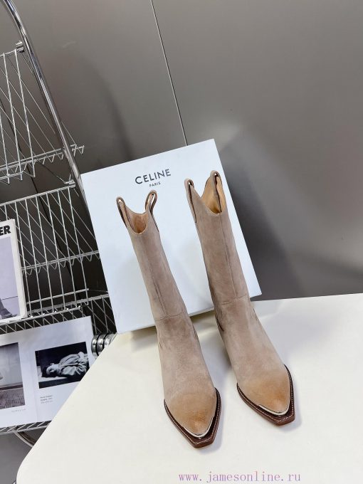 CELINE's latest fashion boots for the runway show are a fashion blogger's favorite item for hf2zk7ri