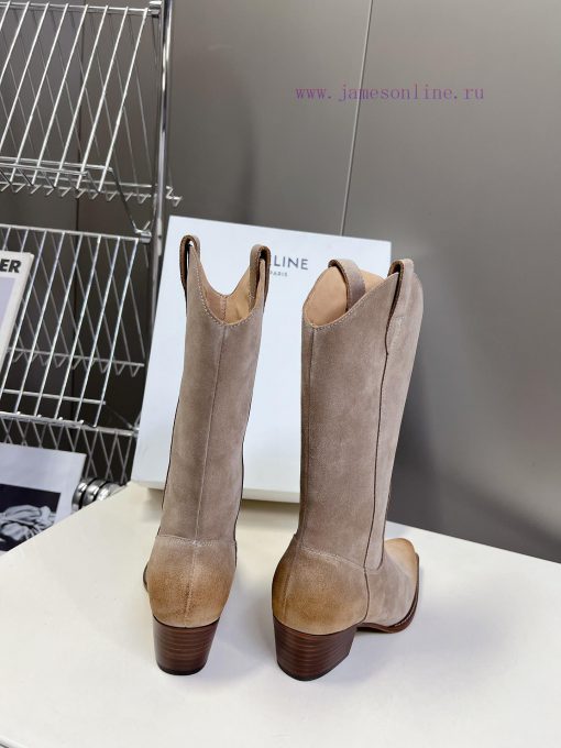 CELINE's latest fashion boots for the runway show are a fashion blogger's favorite item for hf2zk7ri - Image 10