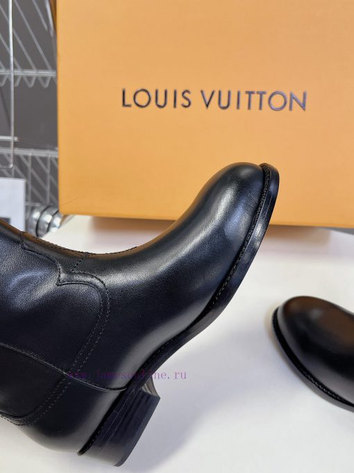 Louis Vuitton LV Donkey Home Autumn/Winter Fashion Show New Western Cowboy Boots This boot ils3hcs1x - Image 8
