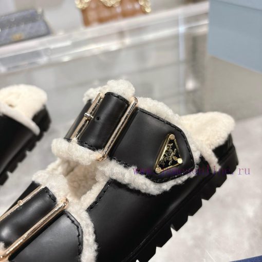 Prada slippers feature a soft lining and an iconic triangular logo, showcasing a unique bina3intsu6f - Image 11
