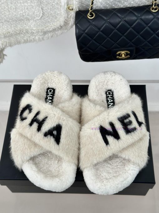 Chanel | Chanel 24K Early Autumn New Product Letter Cross Hair DragChanel's shoes never disa4m1mgzmu - Image 5