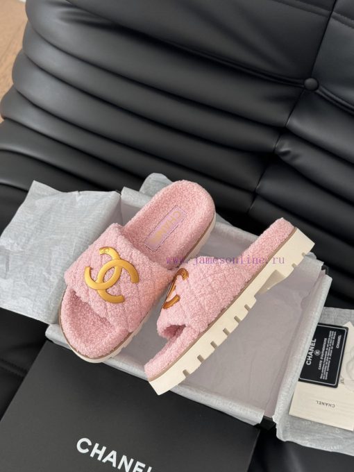 Chanel 24B new fur slippersThis fur mop is really cuteSoft and fluffy fur, comfortable and wxtw3mley - Image 3