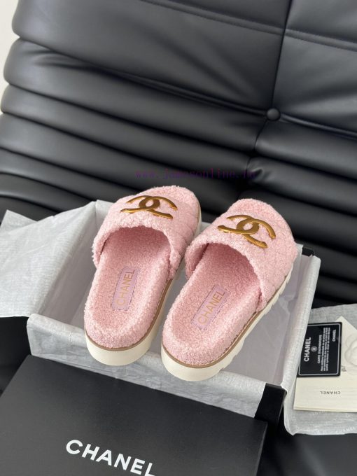 Chanel 24B new fur slippersThis fur mop is really cuteSoft and fluffy fur, comfortable and wxtw3mley - Image 6