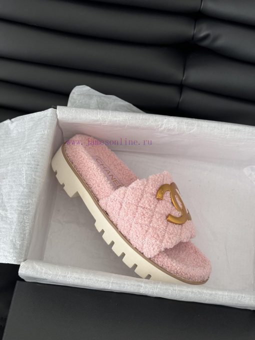 Chanel 24B new fur slippersThis fur mop is really cuteSoft and fluffy fur, comfortable and wxtw3mley - Image 9