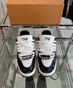 Louis Vuitton 2024 new denim LV Trainer chubby couple's bread shoes casual sports shoes boar4uty2kl2