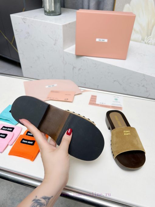 p. Miu Miu's new cool slippers, clog slippers, fashionable and casualImported soft cowhide wa9ib70wx - Image 10