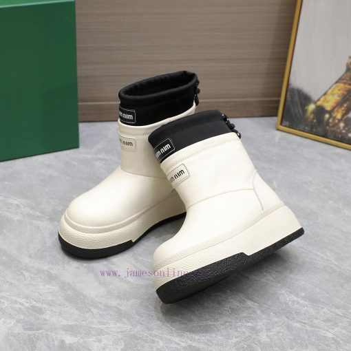 The modelFashionable and trendy thick soled snow boots24SS autumn and winter thick soled furevcpuulo - Image 10