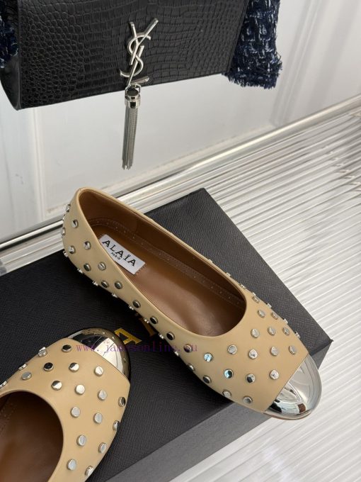 AlAIA | AlAIA 25ss Early Spring New ProductRivet metal head flat bottomed single shoeThis se4fuycknk - Image 6