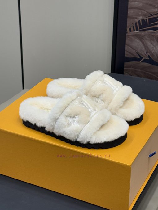 Top qualitylv fw24 new arrival～LV 24 autumn/winter new fur slippersCute and exquisite, comfo0s50qo9c