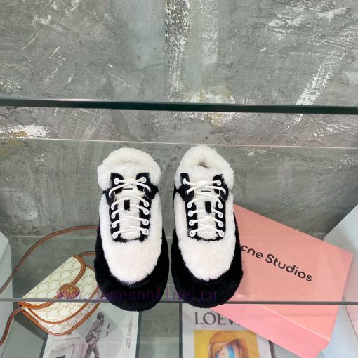 Acne Autumn/Winter Debut ️️ The furry panda Di Da loves the furry texture and can't help butyj9pjjkk