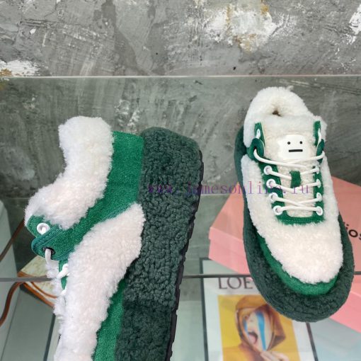 Acne Autumn/Winter Debut ️️ The furry panda Di Da loves the furry texture and can't help butkorql9b7 - Image 5