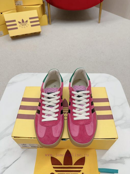 . The Guccix adidas Original cross-border collaboration German training sports shoe features3fjvwhvj