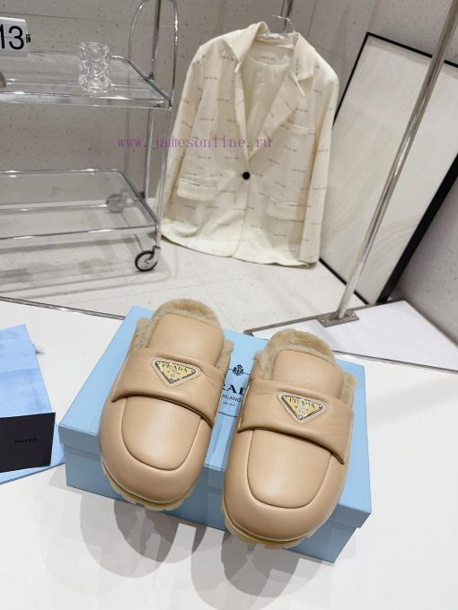 The Prada 23 autumn and winter fur slippers collection is great for every style and color of304fdxts