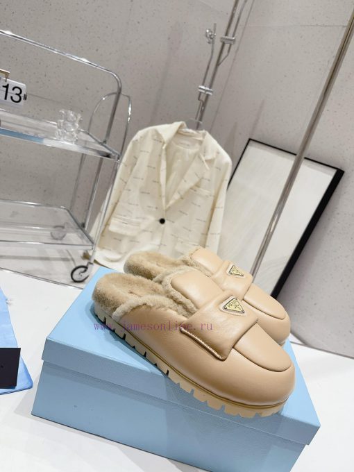 The Prada 23 autumn and winter fur slippers collection is great for every style and color of304fdxts - Image 3