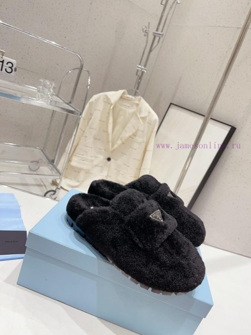 Prada's autumn/winter 23 fur slippers collection is great for every style and color of the owtf53ltl - Image 3