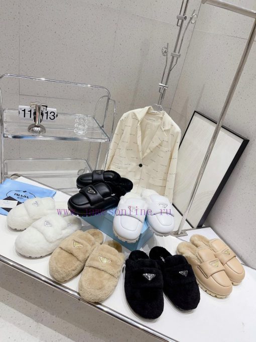 Prada's autumn/winter 23 fur slippers collection is great for every style and color of the onusxmedp - Image 10