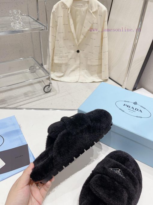 Prada's autumn/winter 23 fur slippers collection is great for every style and color of the owtf53ltl - Image 6