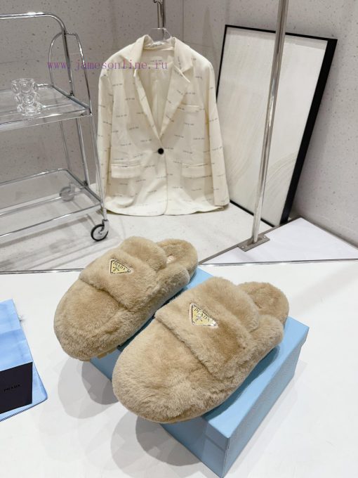 Prada's autumn/winter 23 fur slippers collection is great for every style and color of the oj8qa1fze - Image 4