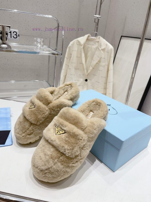 Prada's autumn/winter 23 fur slippers collection is great for every style and color of the oj8qa1fze - Image 5